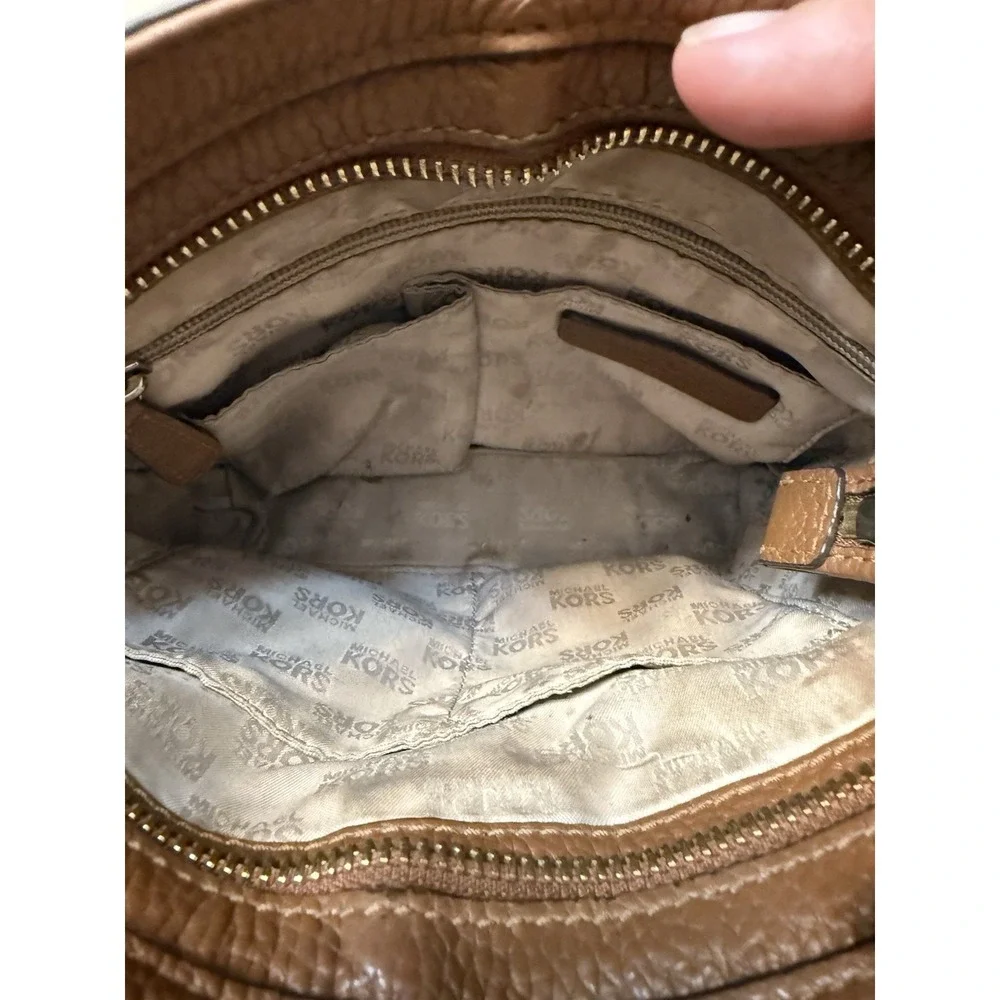 Michael KORS Tan Leather Crossbody Purse Signature Gold Buckle